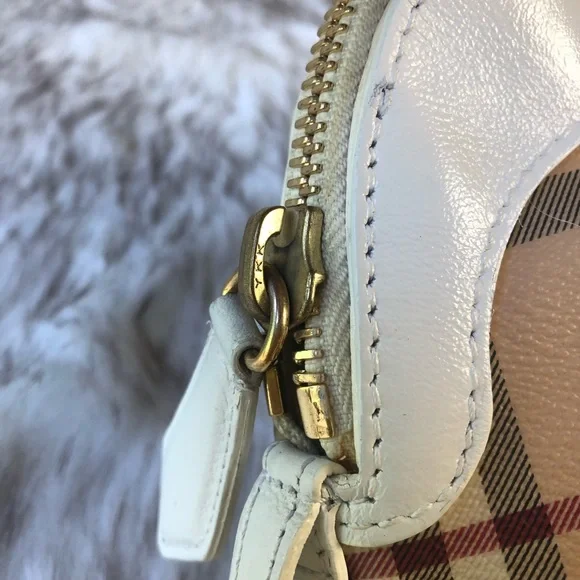 Burberry Beige/White Primrose Haymarket Crossbody Bag - Picture 11 of 13